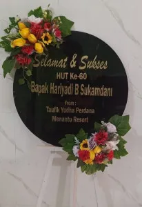 Papan Akrilik Ucapan Ulang Tahun Karanganyar
