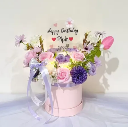 Bloom Box Akrilik Ucapan Ulang Tahun Karanganyar